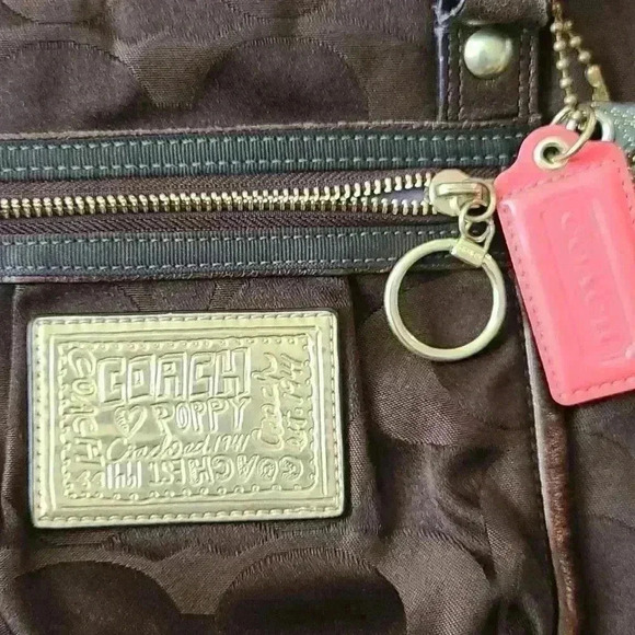 Coach purse - Picture 4 of 6